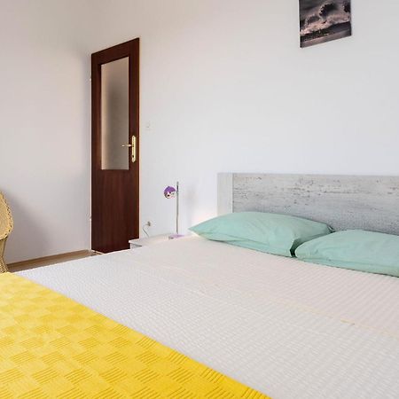 Apartments Pilicari (Adults Only) 罗维尼 客房 照片