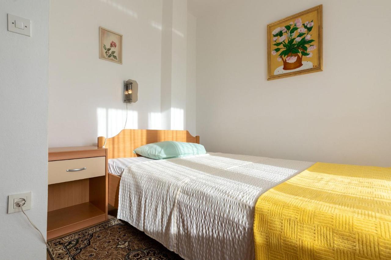Apartments Pilicari (Adults Only) 罗维尼 外观 照片