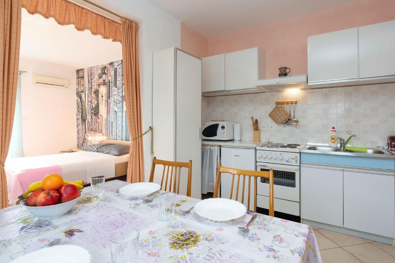 Apartments Pilicari (Adults Only) 罗维尼 外观 照片