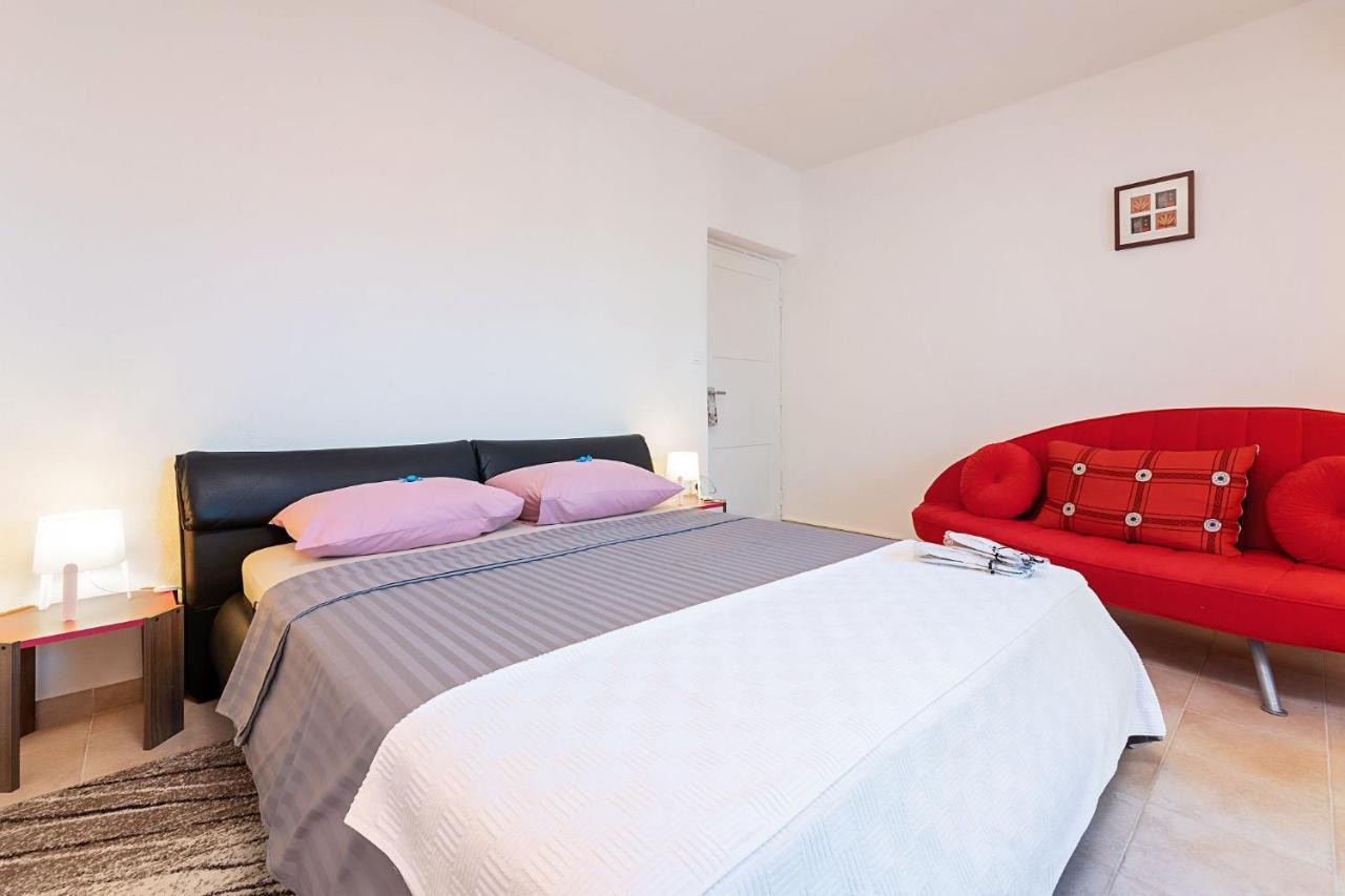 Apartments Pilicari (Adults Only) 罗维尼 外观 照片